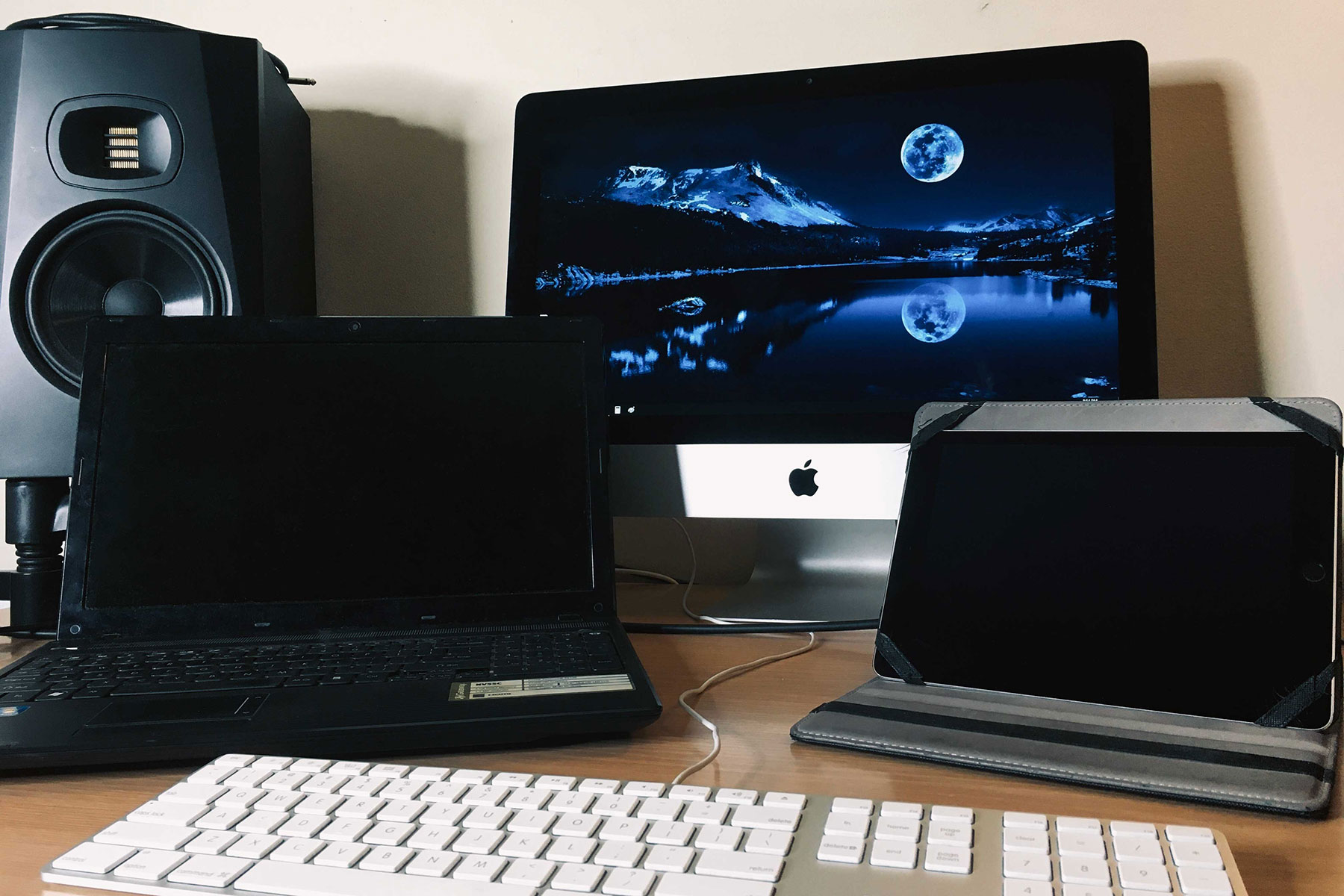 Podcast Equipment How to Start a Podcast Hosa